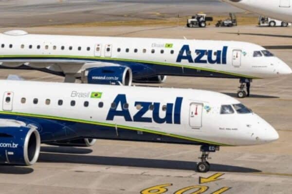 Instabilidade no GPS provoca cancelamento de mais de 80 voos da Azul