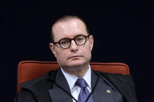 Zanin rejeita liminar para instalação de CPI do Banco Master no Senado