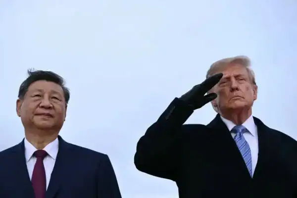 Xi Jinping recebe tapete vermelho de Trump em visita de Estado aos EUA