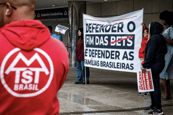 MTST promove protesto contra casas de apostas em SP