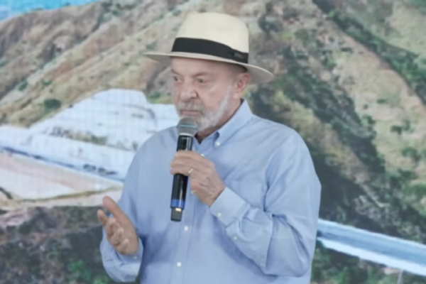 Lula diz que o povo é amigo do presidente, não Vorcaro
