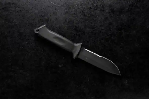 Idoso atraído por encontro online é assassinado a facadas em Passo de Torres